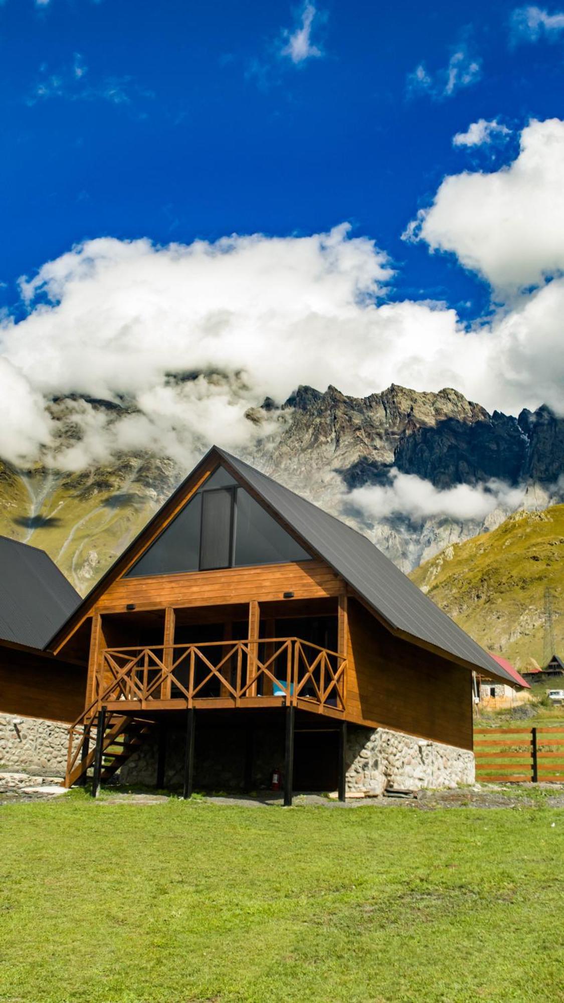 Cliffside Cottage Kazbegi Екстер'єр фото